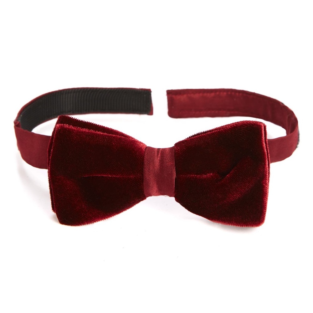 NORDSTROM FAMILY MOMENTS BOYS VELVET PRE-TIED BOW TIE BURGUNDY OS ADJUSTABLE NWO